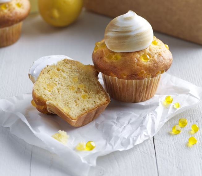 Re-invent indulgence with Smoobees: a sensory experience in cakes - Puratos